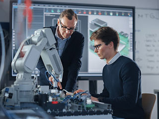 Engineering expert provides connector design support to an electrical engineer working on a robotic prototype.