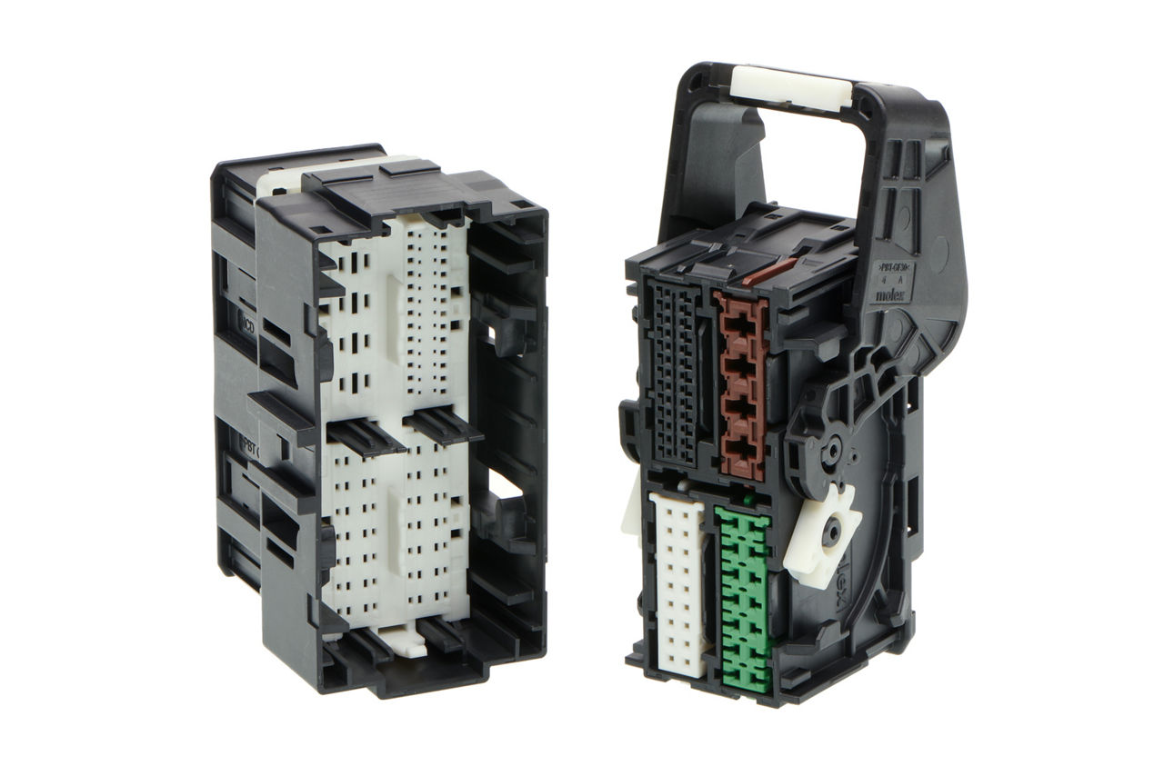 MX-DaSH Modular Wire-to-Wire Connector and receptacle. 