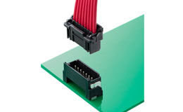 File:Molex-Stecker konvertiert 12 auf 7 Volt.jpg - Wikimedia Commons