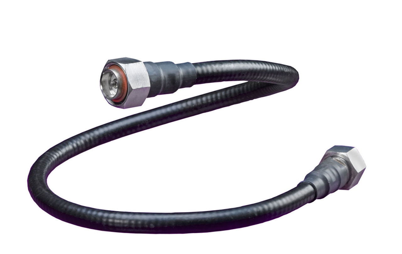Remote Electrical Tilt cable and associated connectors